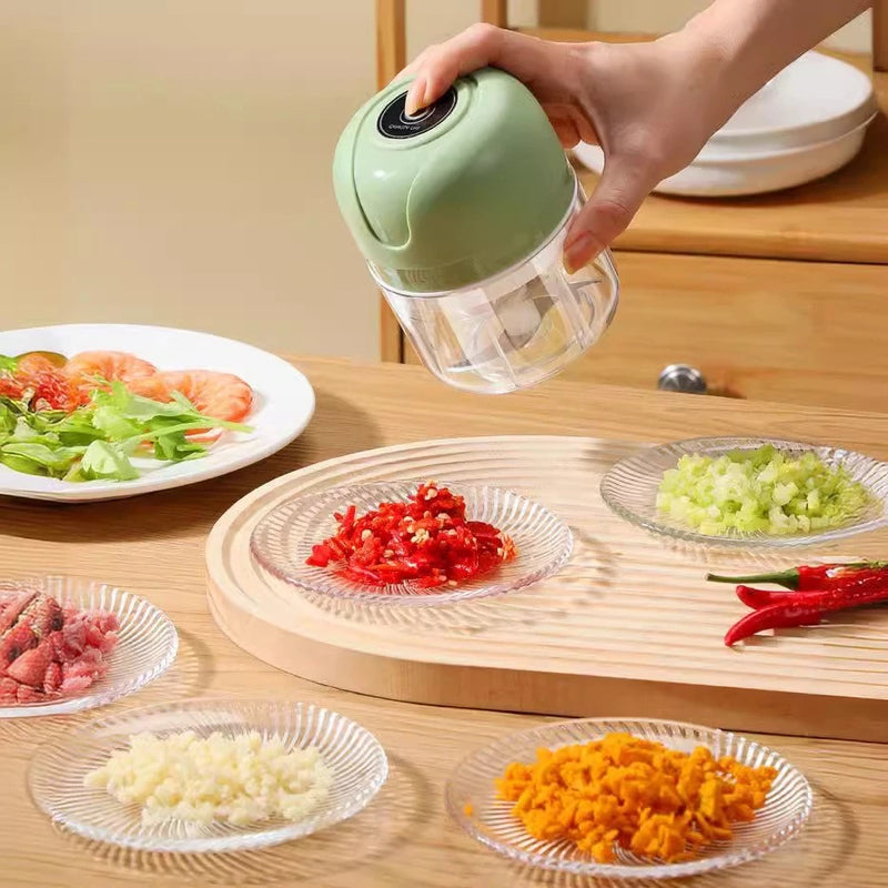 Mini Processador Elétrico de Alimentos