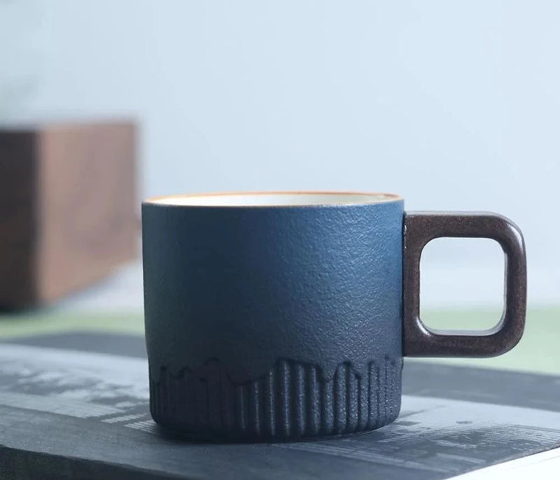Caneca Cerâmica Retrô Requintada