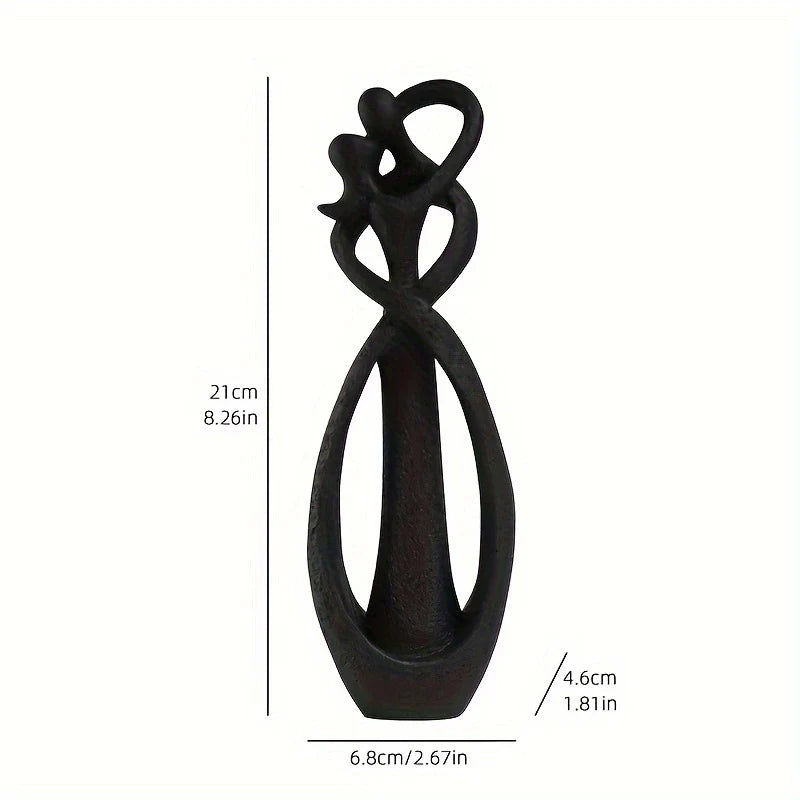 Estatueta Afetiva de Casal Abraçados